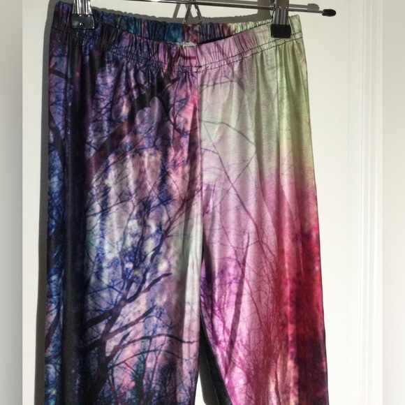 Multi Color leggings - Picture 2 of 4